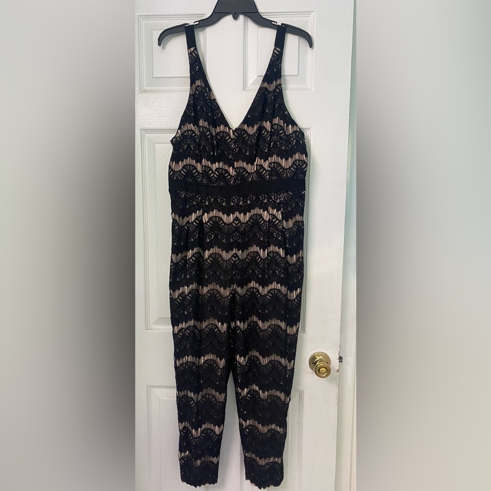 Tracy Reese Women's Black Lace Sleeveless Jumpsuit Romper V Neck Size 12